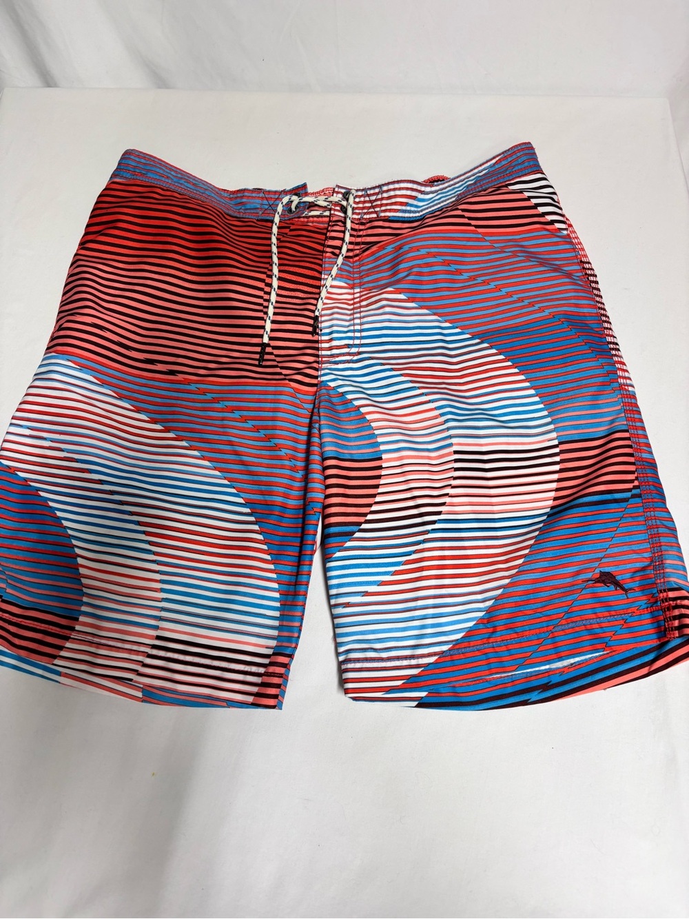 Tommy Bahama Relax Men’s L Board Shorts Swim Trunks Red Blue Graphic Stripe